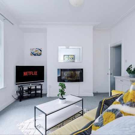 Long Term Offers Message For Prices Sleeps 6 Adults, Contractors, Relocators, Travellers Βίλα Χάλιφαξ Εξωτερικό φωτογραφία